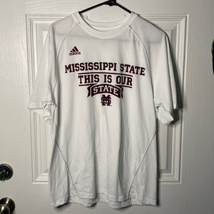 🔥SIZE S MENS ADIDAS MISSISSIPPI STATE ‘THIS IS OUR STATE’ TSHIRT🔥